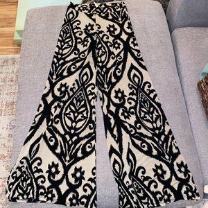 Women's Fit & Flare Pants, Size S